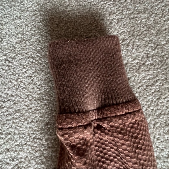 Vintage brown jacket with beautiful details and buttons in size Small. - Picture 5 of 8